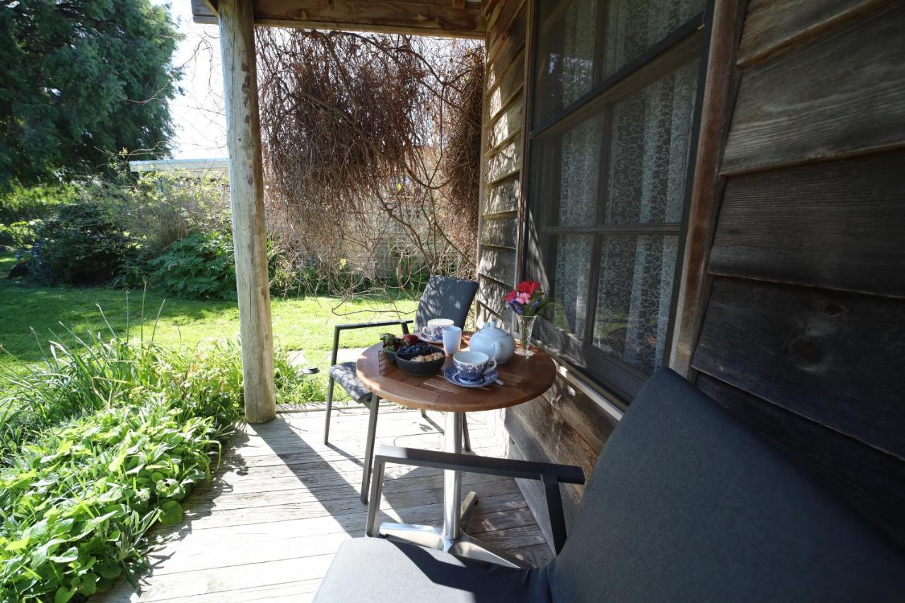 Cherry Plum Cottages Порт Феъри Екстериор снимка